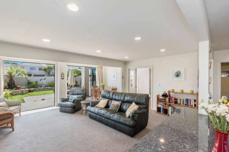 Photo of property in 10a Oceanbeach Road, Mount Maunganui, 3116