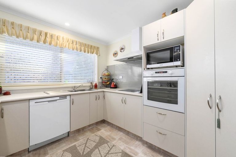 Photo of property in 30 Kinder Place, Ngongotaha, Rotorua, 3010