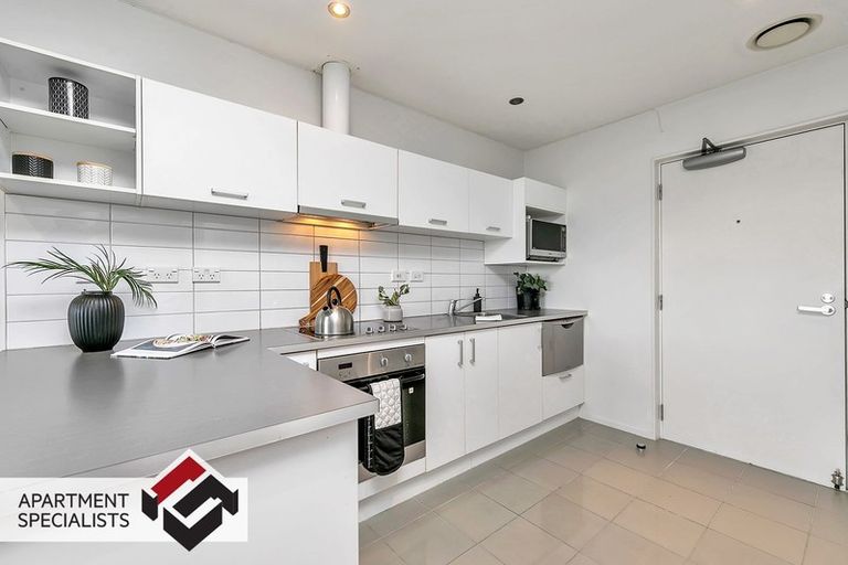 Photo of property in 7e/60 Masons Road, Oteha, Auckland, 0632