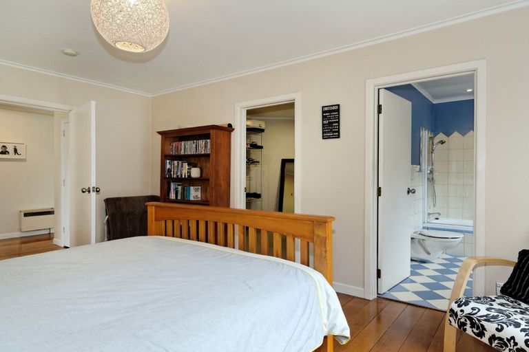 Photo of property in 235a Titirangi Road, Titirangi, Auckland, 0604