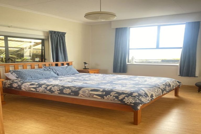 Photo of property in 201 Marine Parade, Seatoun, Wellington, 6022