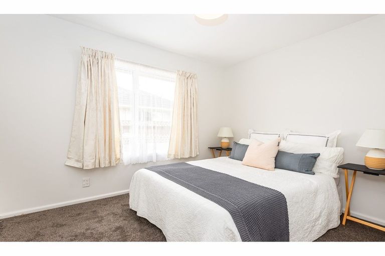 Photo of property in 13 Pembroke Street, Avondale, Christchurch, 8061