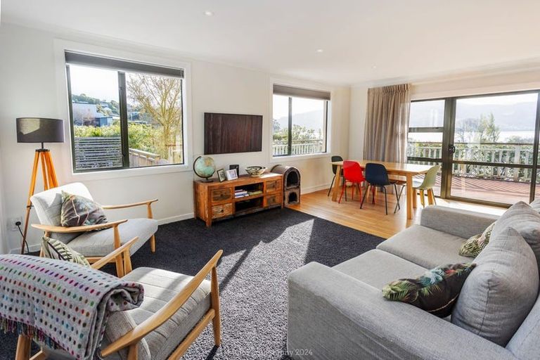 Photo of property in 18 Greenacres Street, Macandrew Bay, Dunedin, 9014