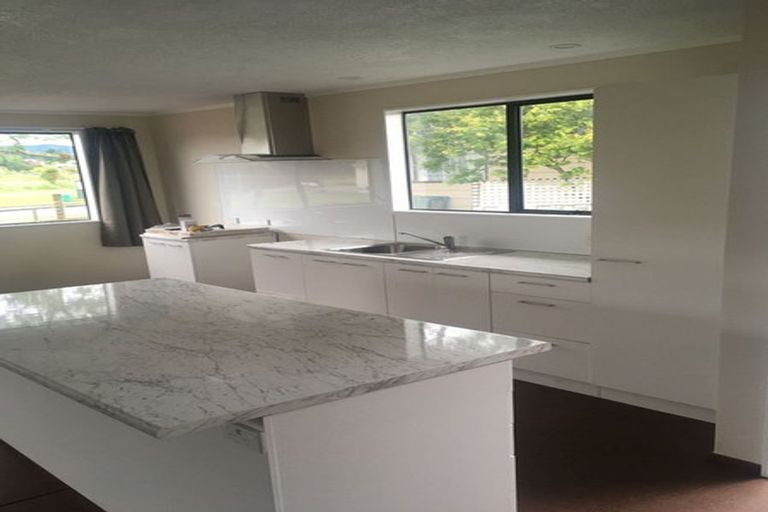 Photo of property in 60 Pohutukawa Drive, Owhata, Rotorua, 3010