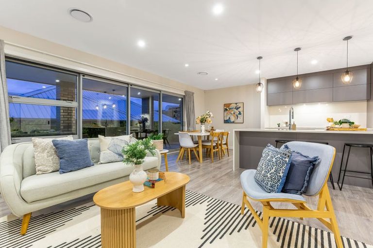 Photo of property in 49 Waitaria Terrace, Aotea, Porirua, 5024