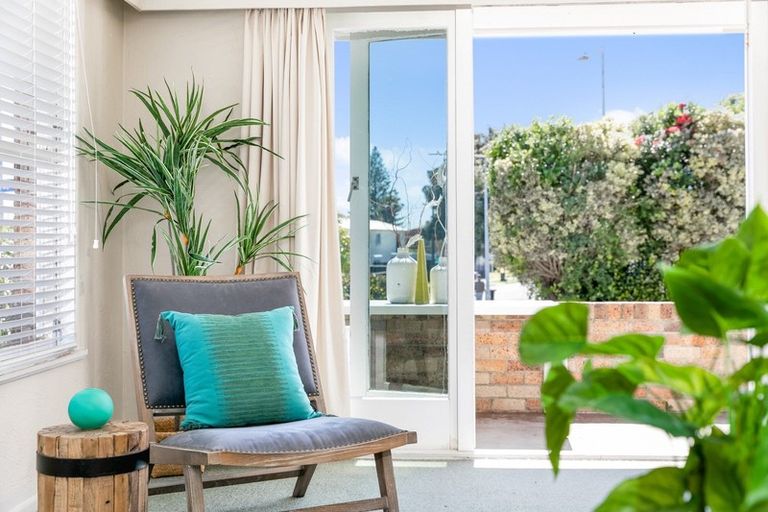 Photo of property in 90 Oceanview Road, Mount Maunganui, 3116