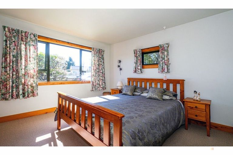 Photo of property in 12 Coles Street, Geraldine, 7930