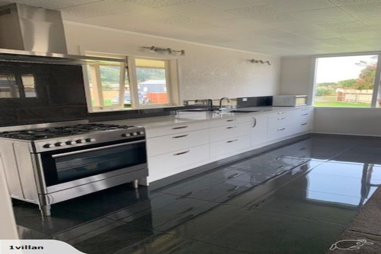 Photo of property in 8 Mission Road, Port Waikato, Tuakau, 2695