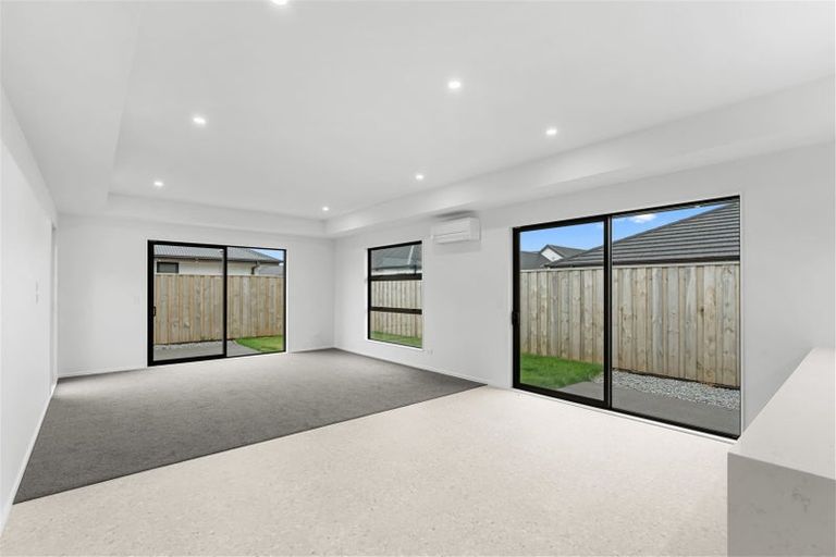 Photo of property in 5 Lovelock Avenue, Rolleston, 7615