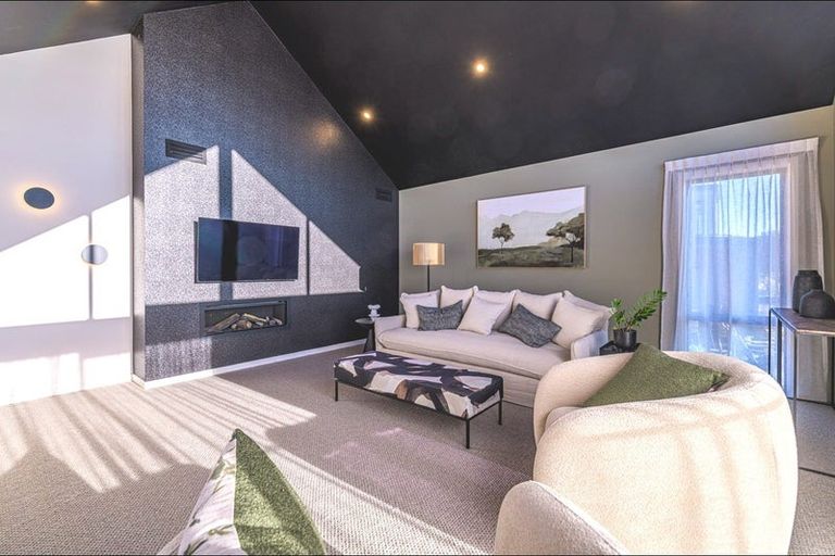 Photo of property in 37 Ruapehu Street, Paraparaumu, 5032