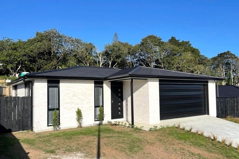 Photo of property in 11 Royal St Annes Drive, Te Kamo, Whangarei, 0112