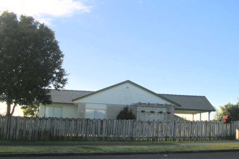 Photo of property in 176 Burswood Drive, Burswood, Auckland, 2013