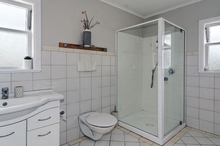 Photo of property in 235a Titirangi Road, Titirangi, Auckland, 0604