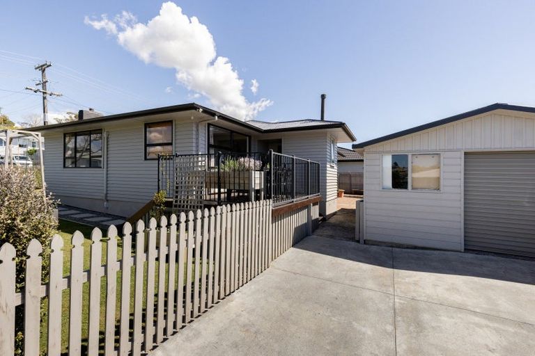 Photo of property in 33 Anne Road, Bellevue, Tauranga, 3110