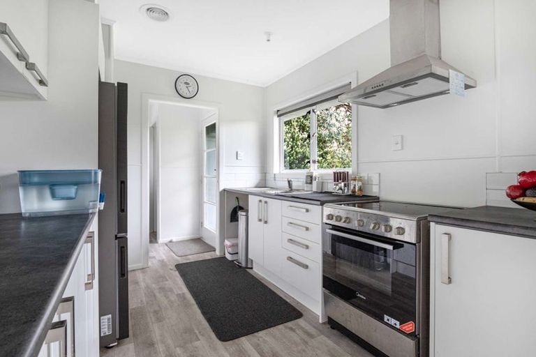 Photo of property in 12 Bittern Place, Henderson, Auckland, 0610