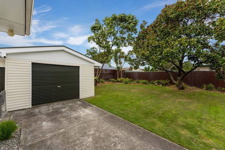 Photo of property in 5 Battersea Place, Roslyn, Palmerston North, 4414