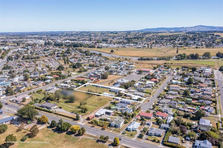 Photo of property in 13 Waverley Street, East Gore, Gore, 9710