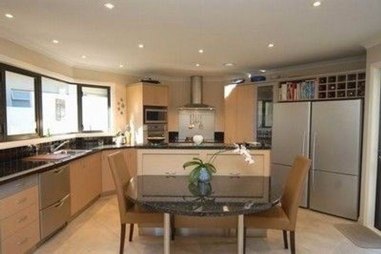 Photo of property in 38 Rochfort Road, Havelock North, 4130