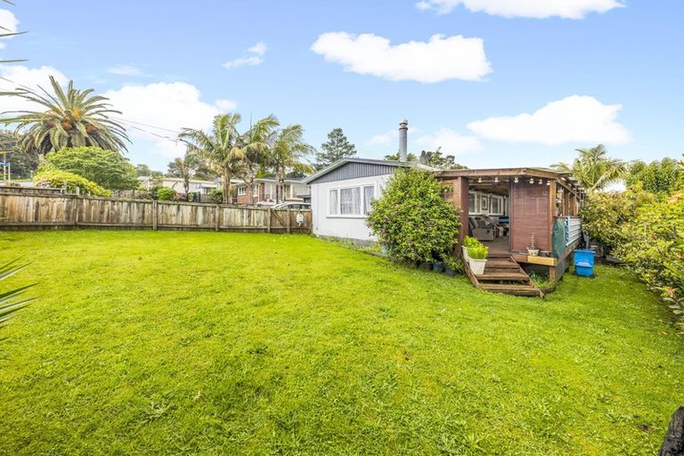 Photo of property in 1/5 Red Hill Road, Red Hill, Papakura, 2110