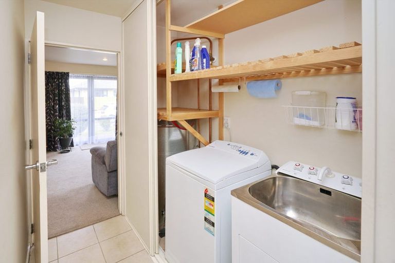 Photo of property in 2b Ferndown Lane, Bromley, Christchurch, 8062