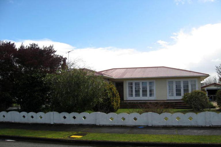 Photo of property in 3 Hobson Place, Solway, Masterton, 5810