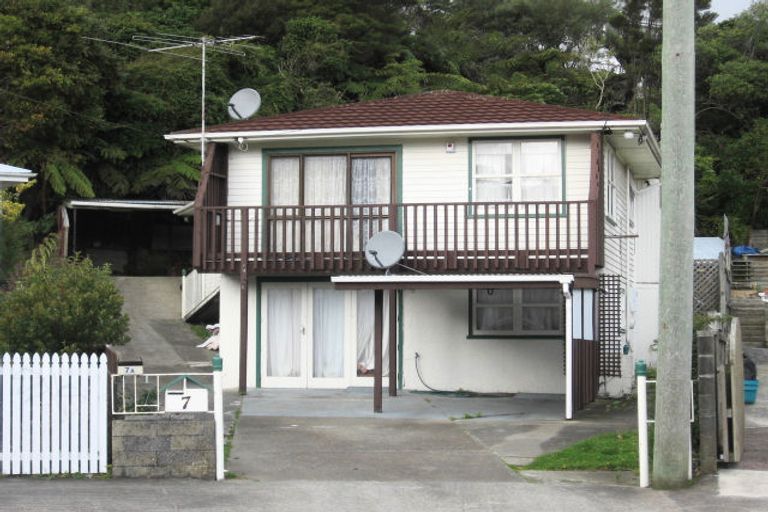 Photo of property in 7 Glen Alice Grove, Naenae, Lower Hutt, 5011