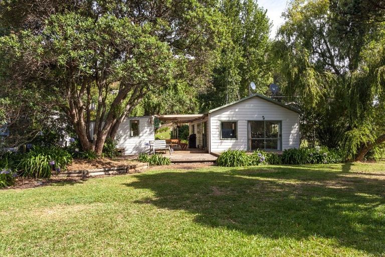 Photo of property in 51 Pa Road, Hahei, Whitianga, 3591