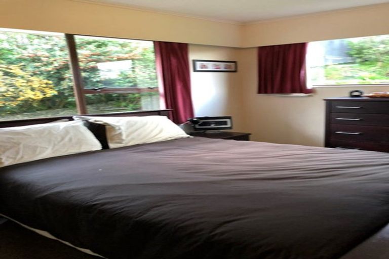 Photo of property in 15 Truro Road, Camborne, Porirua, 5026