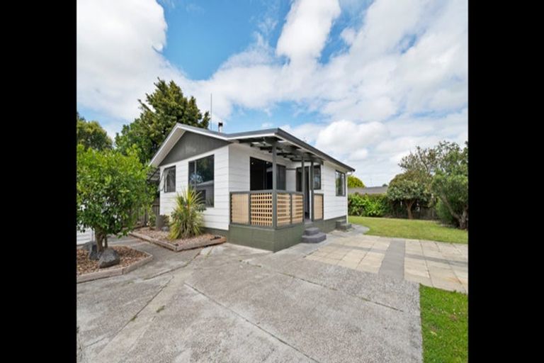 Photo of property in 179a Bridge Street, Bulls, 4818