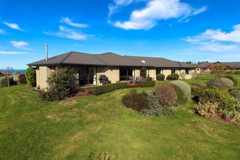Photo of property in 14 North Ridge Drive, Oamaru North, Oamaru, 9400