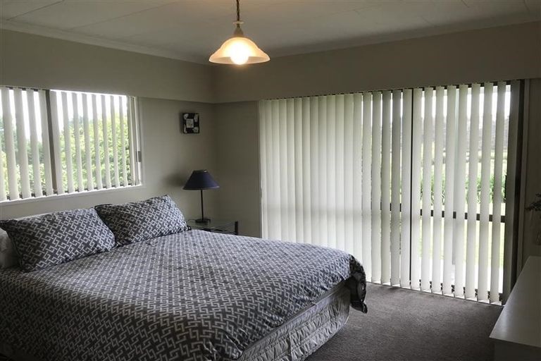 Photo of property in 80 Oira Road, Karaka, Drury, 2578