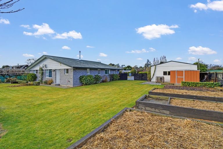 Photo of property in 19 Taumutu Road, Southbridge, 7602