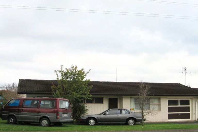 Photo of property in 35 Smiths Road, Matua, Tauranga, 3110