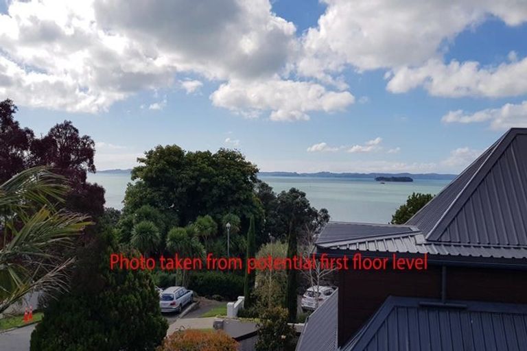 Photo of property in 15a Sea View Terrace, Cockle Bay, Auckland, 2014