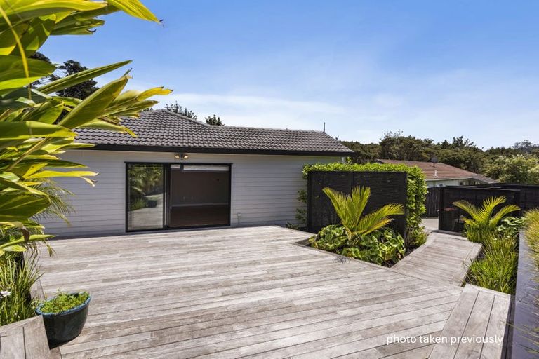 Photo of property in 42 Anne Mclean Drive, Bayview, Auckland, 0629