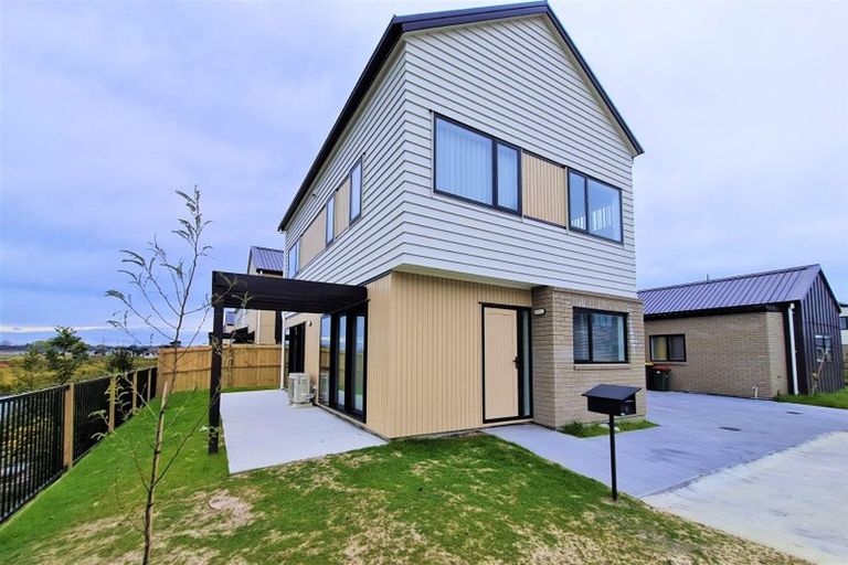 Photo of property in 81 Black Beech Crescent, Takanini, 2110