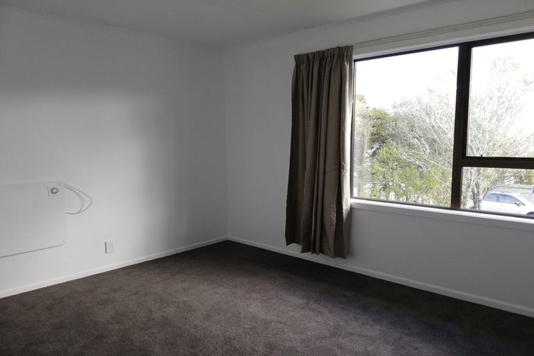 Photo of property in 17 Cypress Drive, Maungaraki, Lower Hutt, 5010