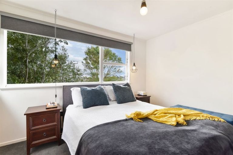 Photo of property in 1/70 Juniper Road, Sunnynook, Auckland, 0620