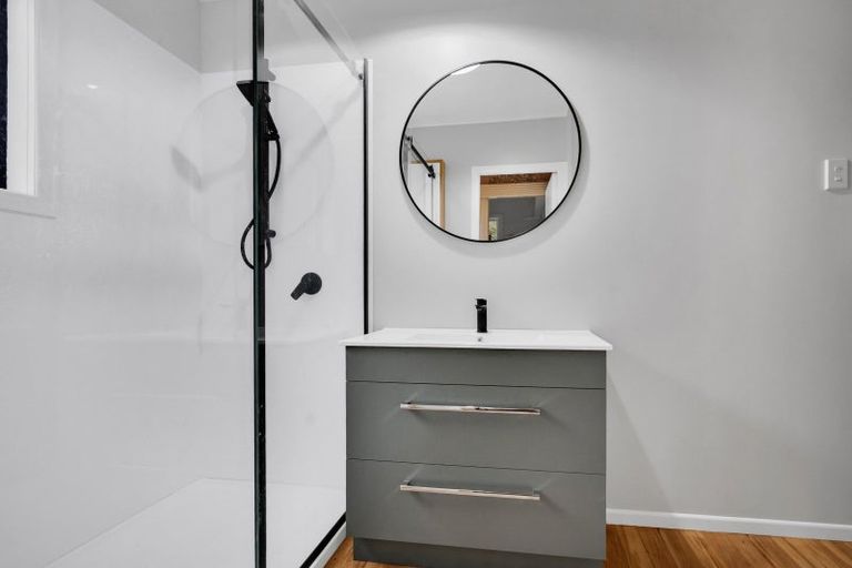 Photo of property in 17d Manu Crescent, Upper Vogeltown, New Plymouth, 4310