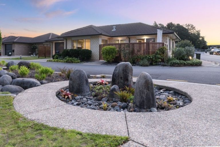 Photo of property in 12 Havenbrook Way, Pyes Pa, Tauranga, 3112