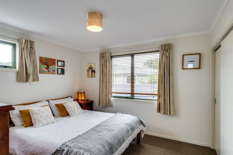 Photo of property in 6 O'dowd Road, Taradale, Napier, 4112