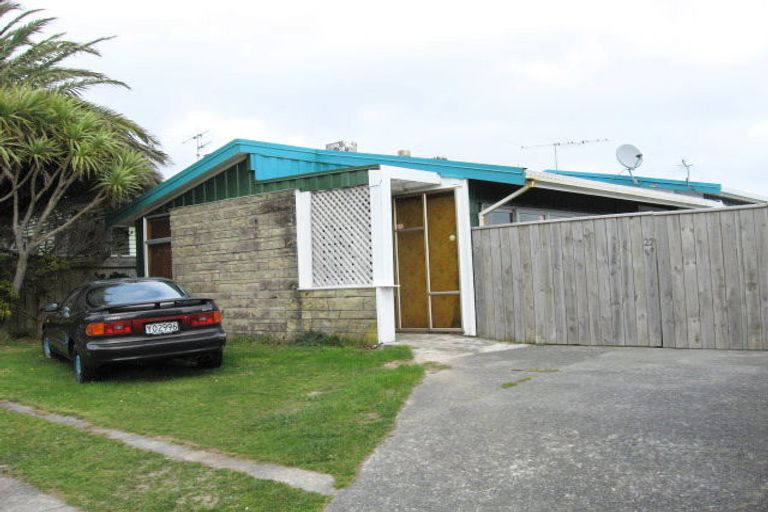 Photo of property in 22 Pencarrow Crescent, Wainuiomata, Lower Hutt, 5014
