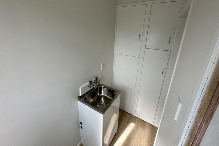 Photo of property in 2/39 Littlejohn Street, Hillsborough, Auckland, 1042