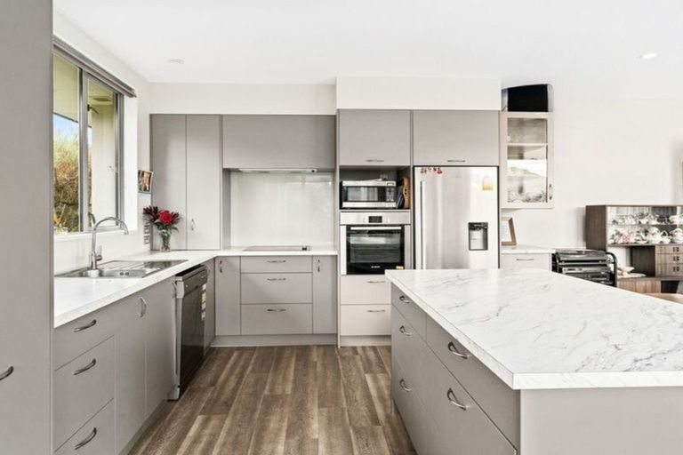 Photo of property in 3 Clearview Street, Wanaka, 9305