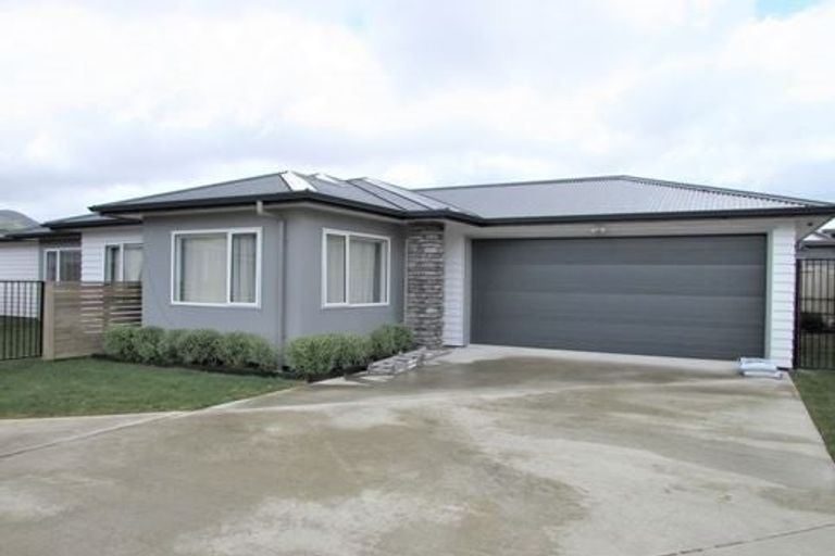 Photo of property in 4 Rimutaka Street, Trentham, Upper Hutt, 5018