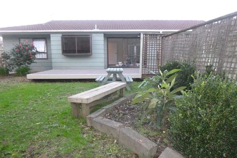 Photo of property in 12 Sumich Place, West Harbour, Auckland, 0618