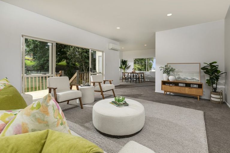 Photo of property in 1/36 Camelot Place, Glenfield, Auckland, 0629