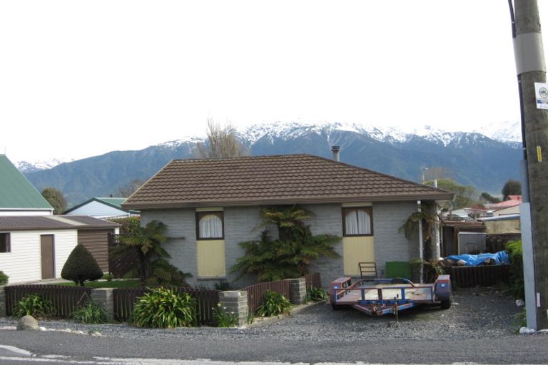 Photo of property in 16 Hawthorne Road, Kaikoura, 7300