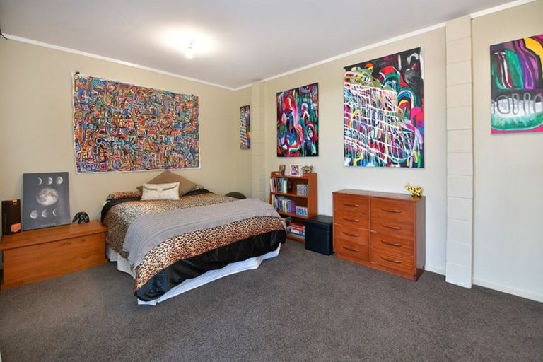 Photo of property in 16 Ladies Mile, Manly, Whangaparaoa, 0930
