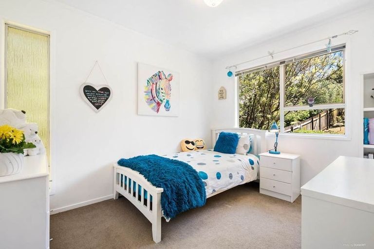 Photo of property in 37 Wyoming Avenue, Murrays Bay, Auckland, 0630